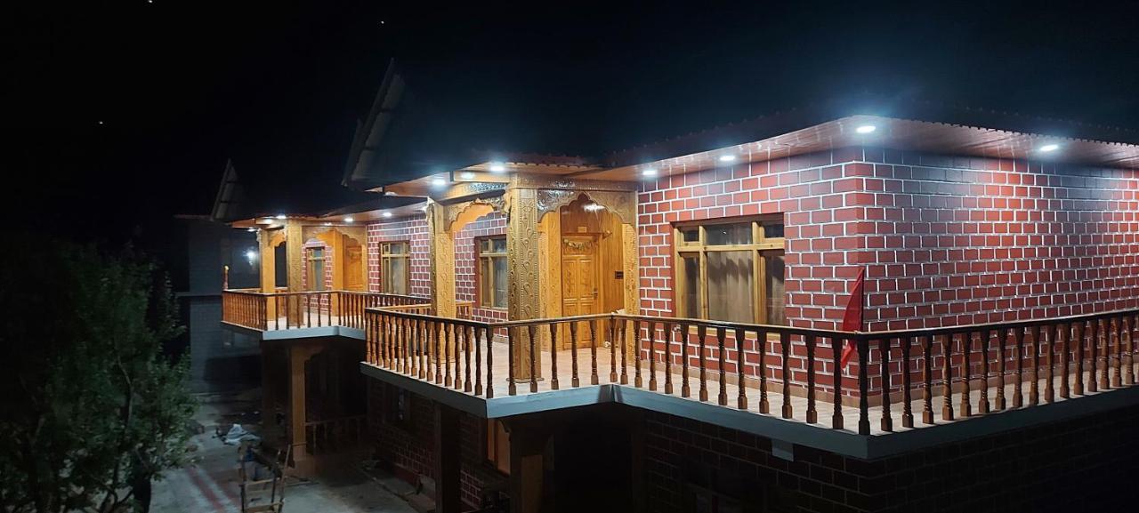 Hotel Royal Hillcrest Harsil Exterior foto