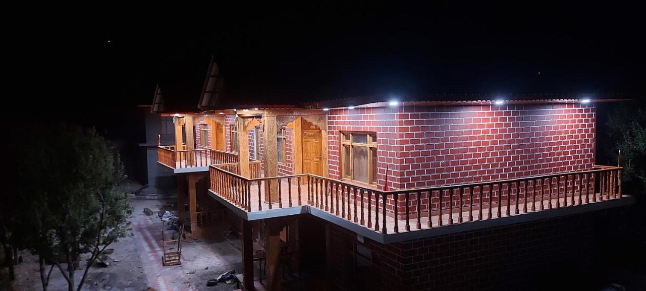Hotel Royal Hillcrest Harsil Exterior foto